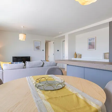 Prata Riverside Viii By Innkeeper Apartament